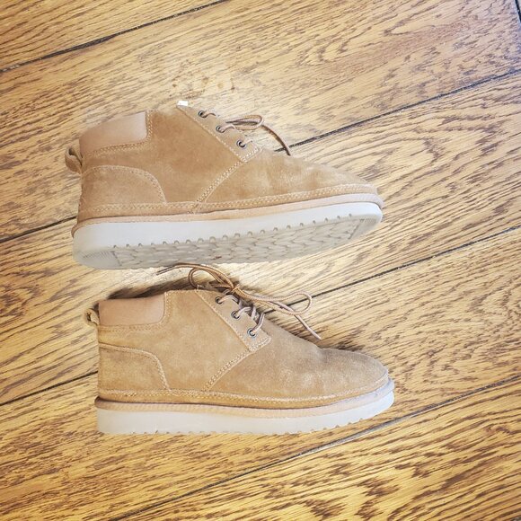 Men's Koolaburra by UGG Leather Beige Boots, Shoelace Tie, Size 8, Great Con! - Picture 4 of 7